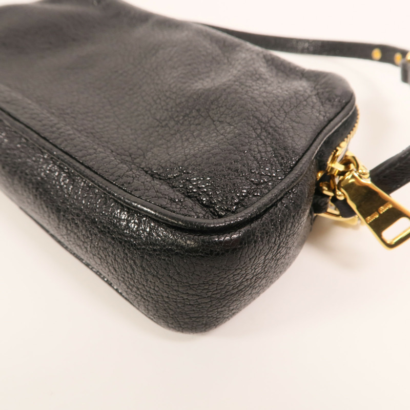 Miu Miu 羊皮皮革Mini Hand Bag金扣手挽袋-11