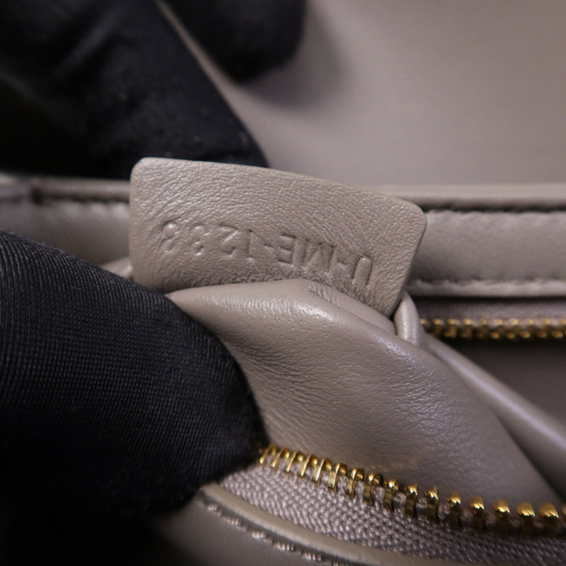 CELINE 牛皮皮革Teen Triomphe金扣肩背袋-7