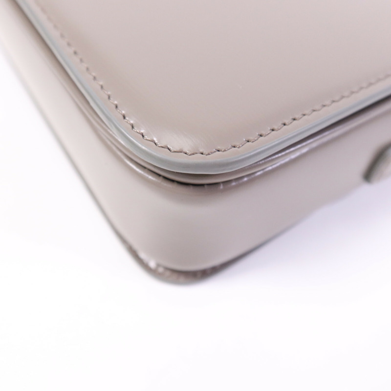 CELINE 牛皮皮革Teen Triomphe金扣肩背袋-12