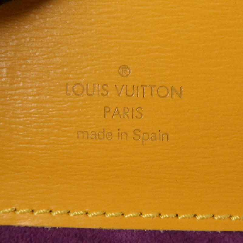 LOUIS VUITTON Epi Cluny金扣肩背袋-5