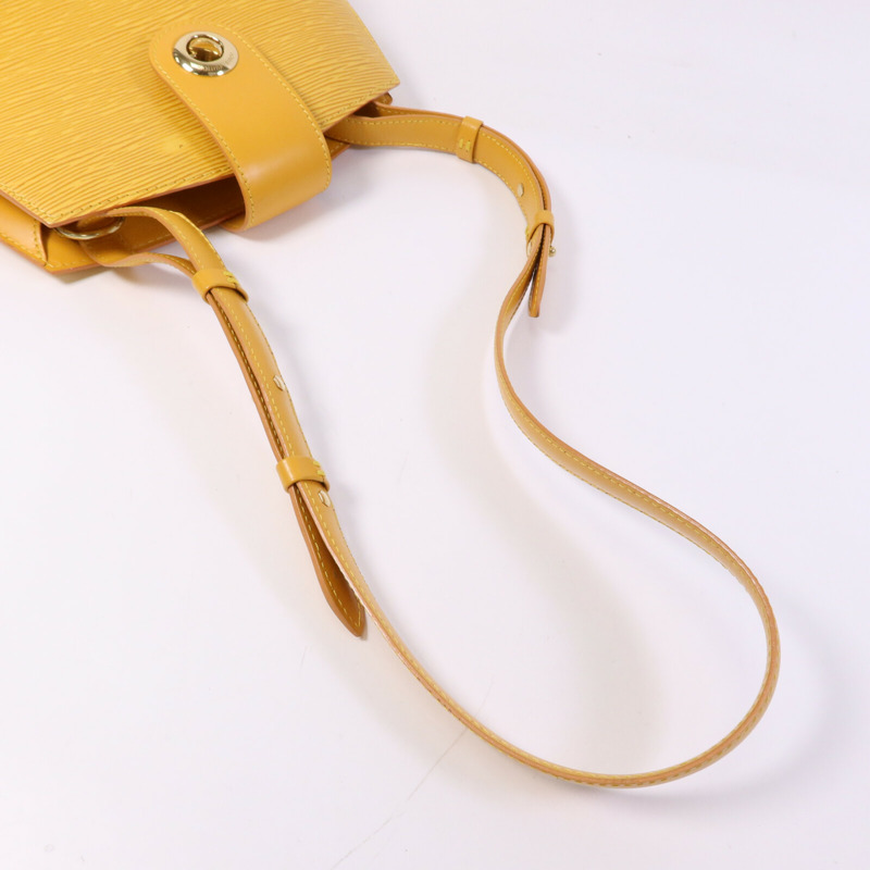 LOUIS VUITTON Epi Cluny金扣肩背袋-8