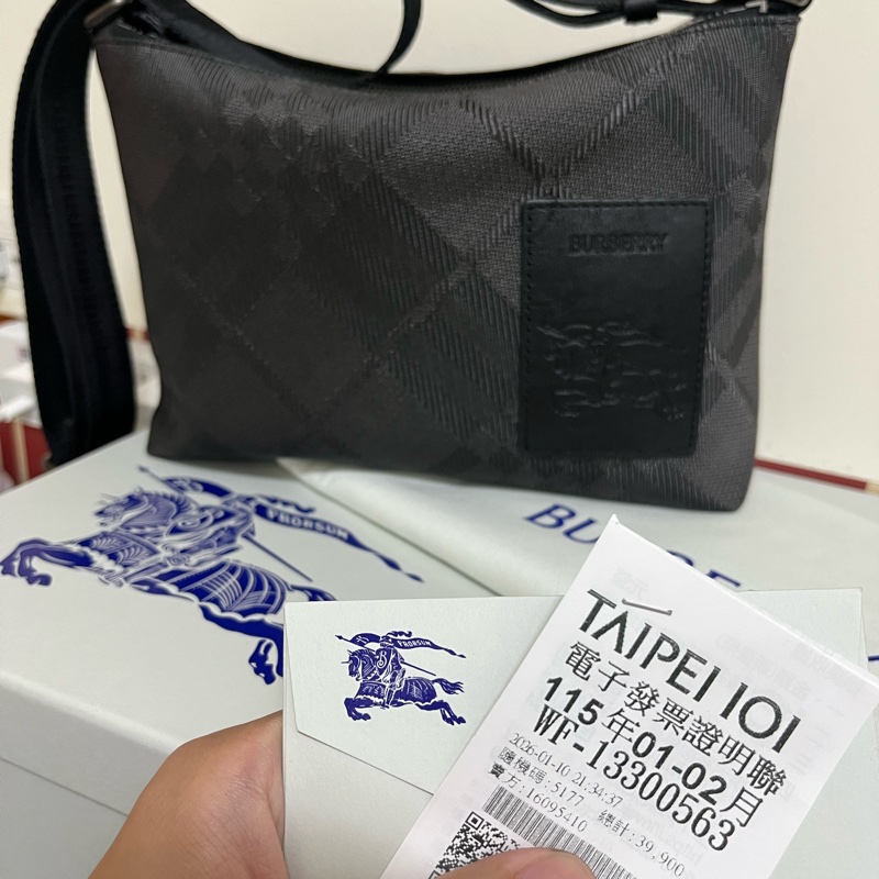 Burberry Chester 斜背包-0