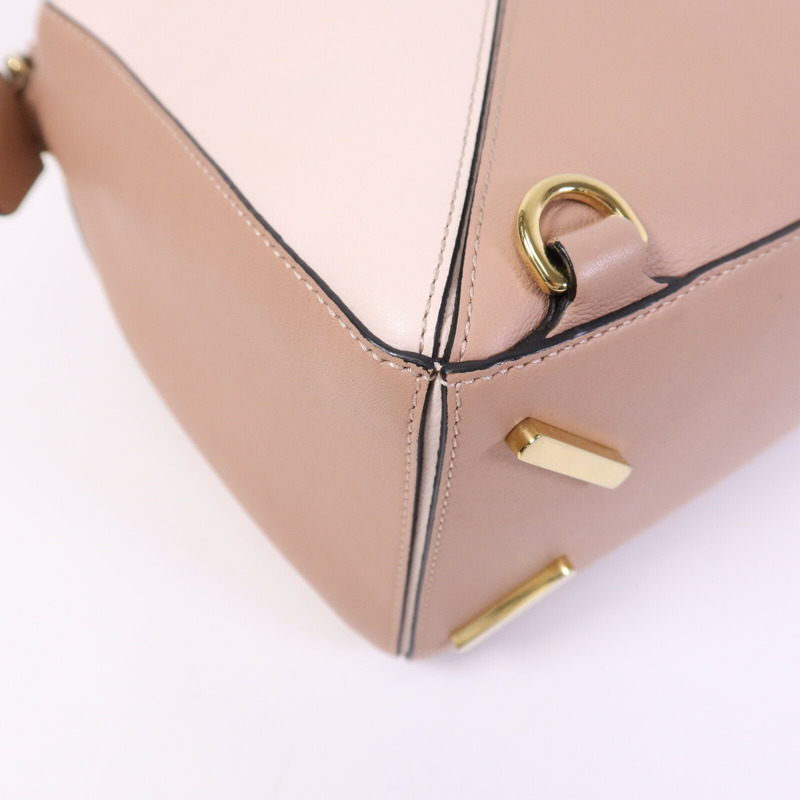 LOEWE 牛皮皮革Puzzle Medium金扣手挽肩背兩用袋-13