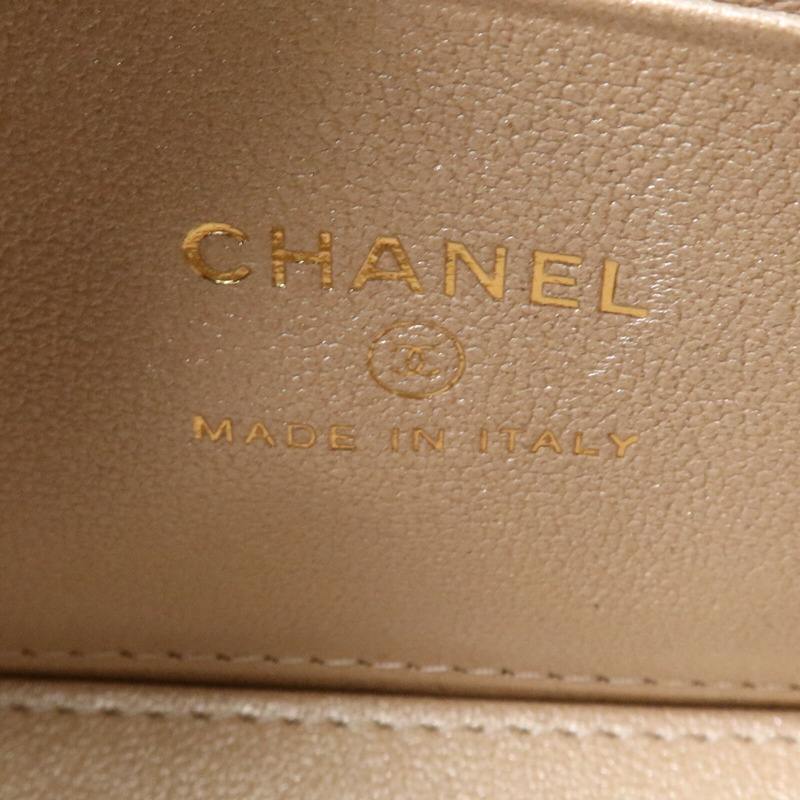 CHANEL 羊皮皮革Vanity Case金扣鏈帶肩背袋-5