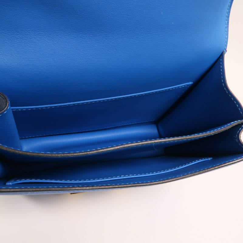 HERMES Swift皮革Constance Mini金扣肩背袋Bleu Izmir-4