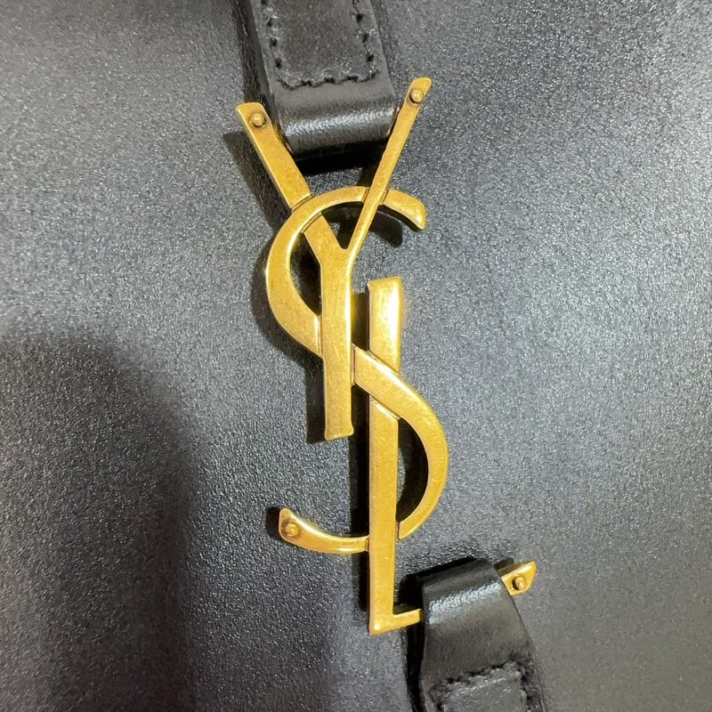 YSL黑色牛皮金釦LE5a7腋下肩背包-8