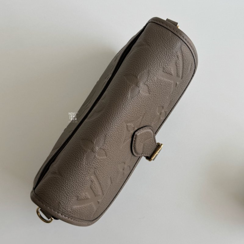 閒置新🫰🏻 全配有購證🙌🏻 Louis Vuitton LV 路易威登 Diane Smoke色 煙燻色-2