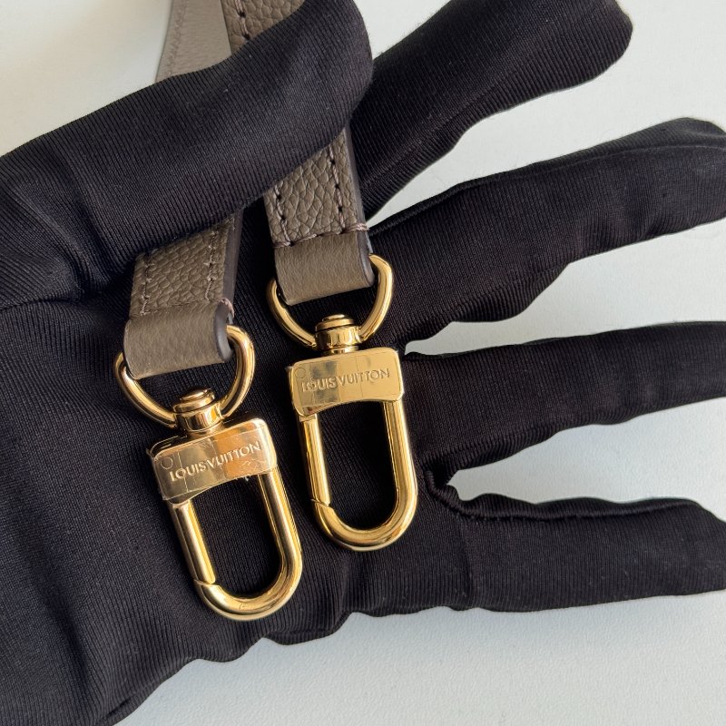 閒置新🫰🏻 全配有購證🙌🏻 Louis Vuitton LV 路易威登 Diane Smoke色 煙燻色-12