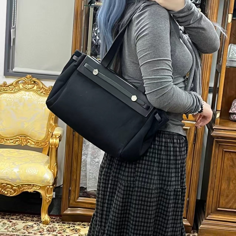 「JL精品代購」愛馬仕黑/深藍色herbag cabas帆布拼皮手提單肩托特包-3