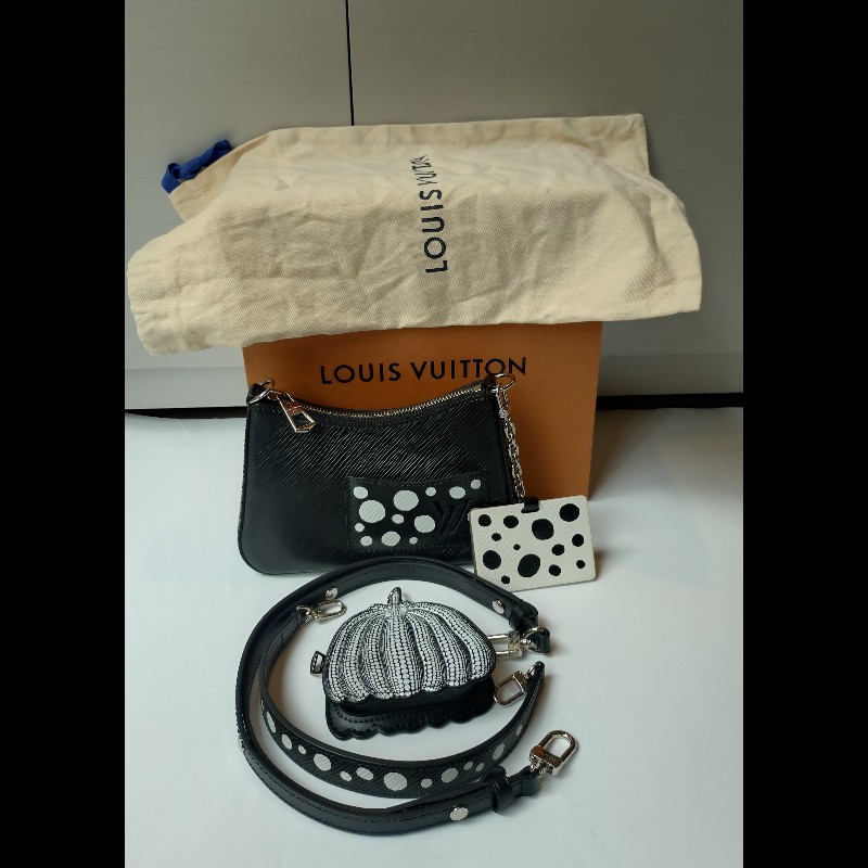 LV 黑底白點點EPI草間彌生限定兩用小包-4