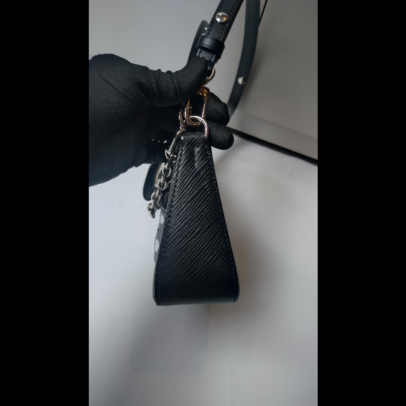 LV 黑底白點點EPI草間彌生限定兩用小包-11