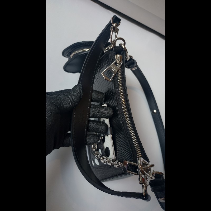 LV 黑底白點點EPI草間彌生限定兩用小包-27