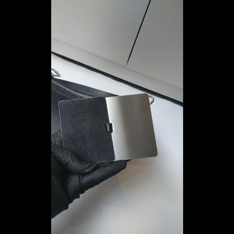 LV 黑底白點點EPI草間彌生限定兩用小包-30