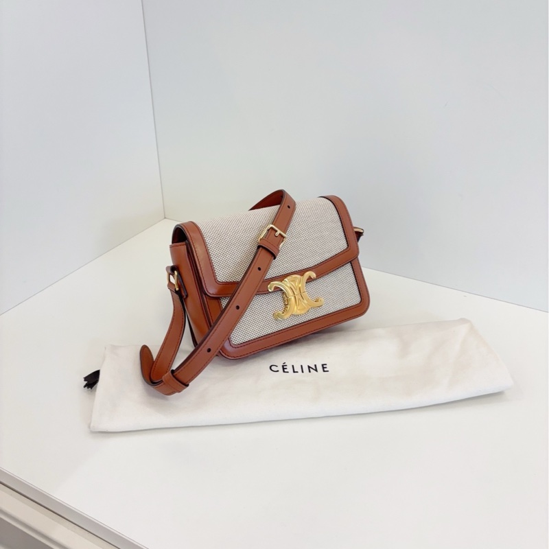 ✨Celine 凱旋門 帆布焦糖色金扣 郵差包 99新 高貴溫柔的配色🍁-5