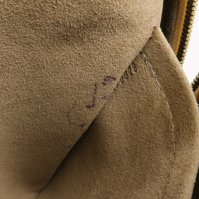 LOUIS VUITTON Monogram Multicolore Priscilla金扣手挽袋-17