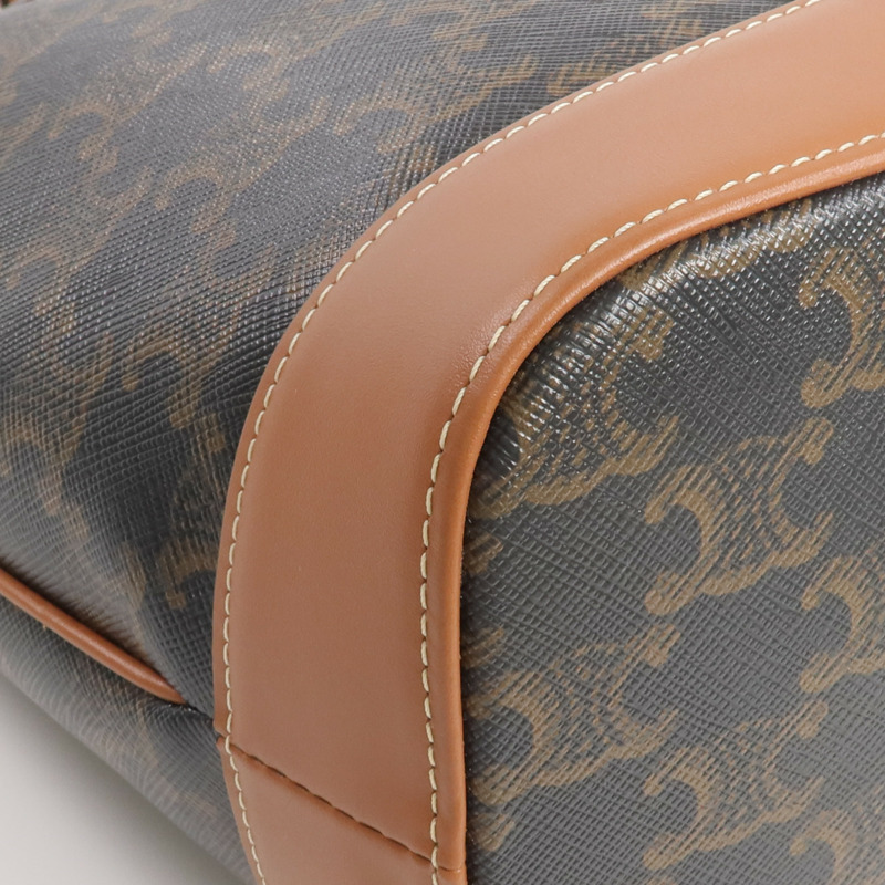 CELINE 塗層帆布Triomphe Bucket金扣肩背袋-6