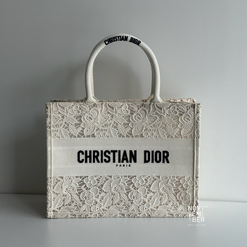 98新🤍 Dior 迪奧 Book Tote 中型托特包 黑字白色蕾絲-0