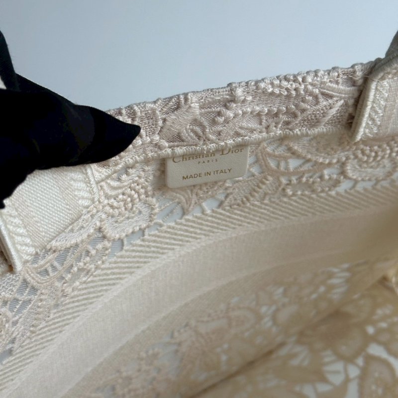 98新🤍 Dior 迪奧 Book Tote 中型托特包 黑字白色蕾絲-8