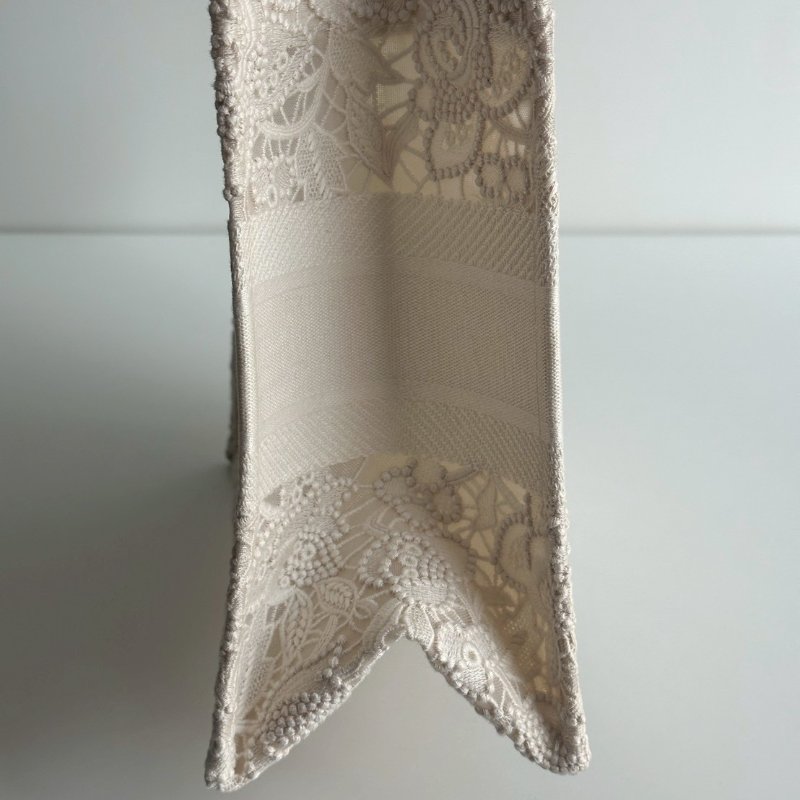 98新🤍 Dior 迪奧 Book Tote 中型托特包 黑字白色蕾絲-10