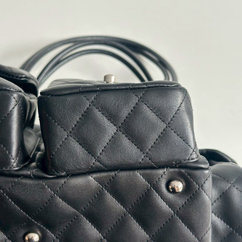 98新✨ 保卡款 Chanel 香奈兒 康朋熊貓機車包-9