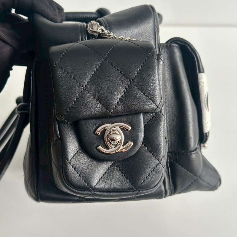98新✨ 保卡款 Chanel 香奈兒 康朋熊貓機車包-15