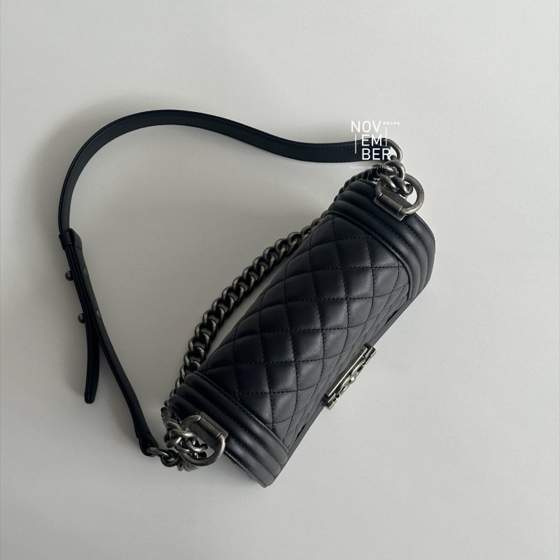 98新✨ 全配有購證🙌🏻 保卡款 Chanel 香奈兒 Le Boy 20 黑銀-1