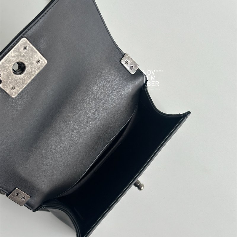 98新✨ 全配有購證🙌🏻 保卡款 Chanel 香奈兒 Le Boy 20 黑銀-3