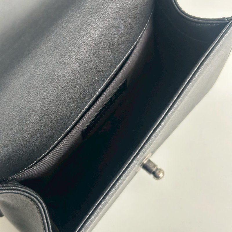 98新✨ 全配有購證🙌🏻 保卡款 Chanel 香奈兒 Le Boy 20 黑銀-5