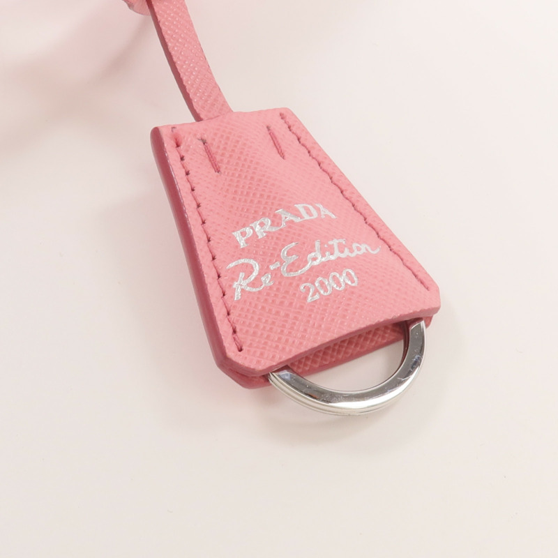PRADA 尼龍Re-Edition 2000銀扣手挽袋-11