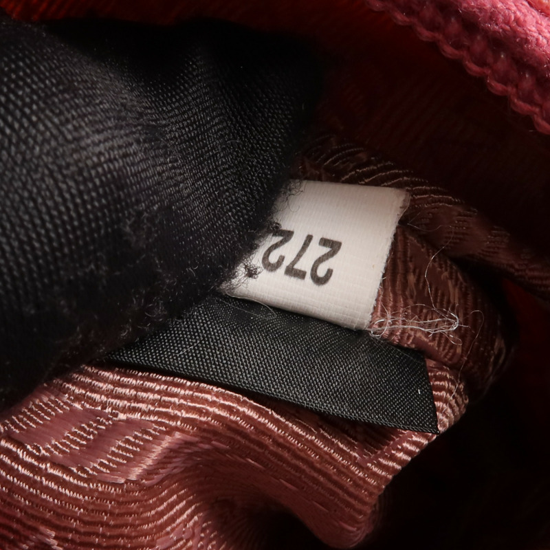 PRADA 尼龍Re-Edition 2000銀扣手挽袋-15