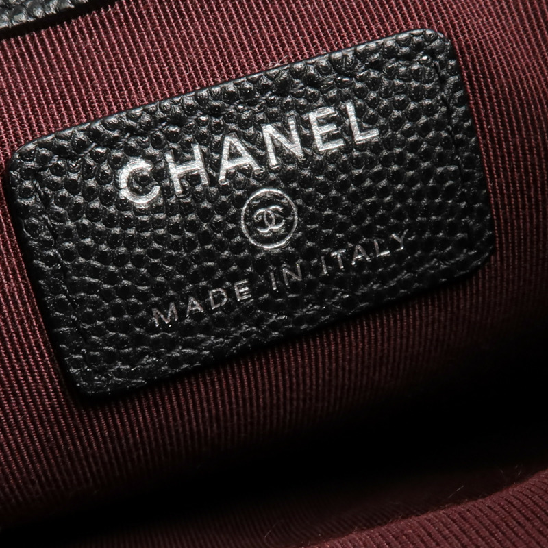 CHANEL 牛皮皮革Pouch銀扣手拿包-10