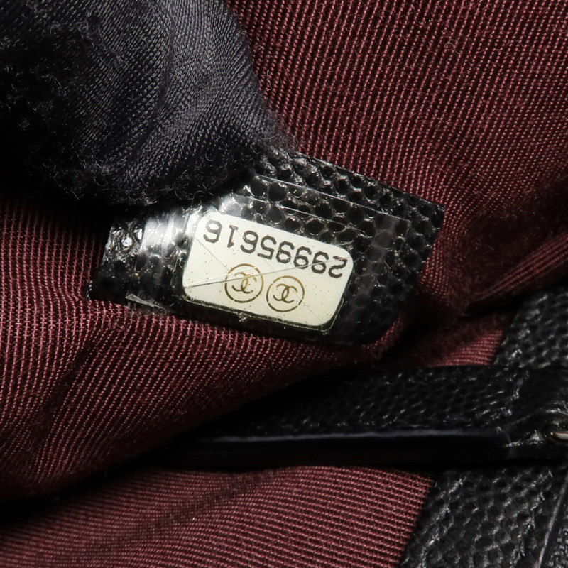 CHANEL 牛皮皮革Pouch銀扣手拿包-11