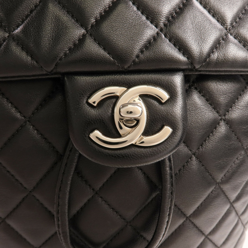 CHANEL 羊皮皮革Backpack銀扣背包-11