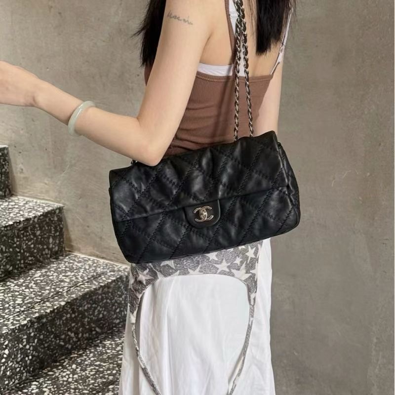 CHANEL 外縫機場包 黑色牛皮 尺寸34*18*5 成色好-0