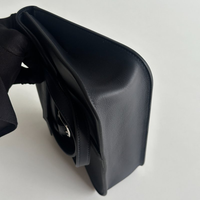 99新🆕 有購證🙌🏻 Hermès 愛馬仕 Mini Halzan 3Y銀釦-12