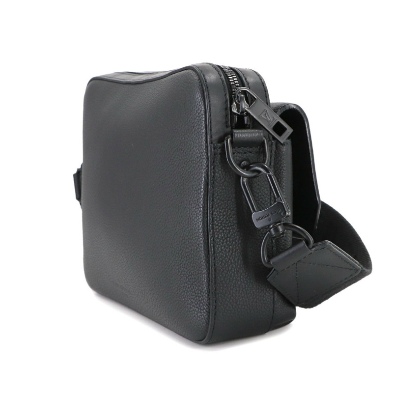 路易威登 Aerogram Fastline 皮革黑色單背包 M22482 RFID 防盜斜背包-2