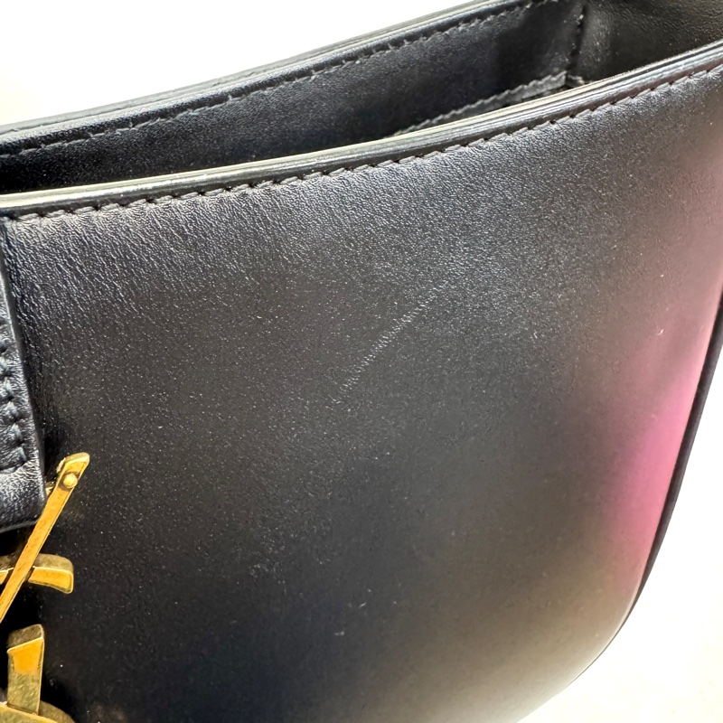 SaintLaurent YSL黑色牛皮LE5à7肩背包金釦腋下包經典logo款-10