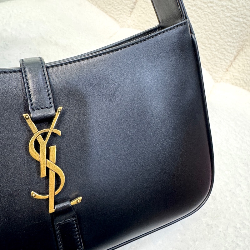 SaintLaurent YSL黑色牛皮LE5à7肩背包金釦腋下包經典logo款-11