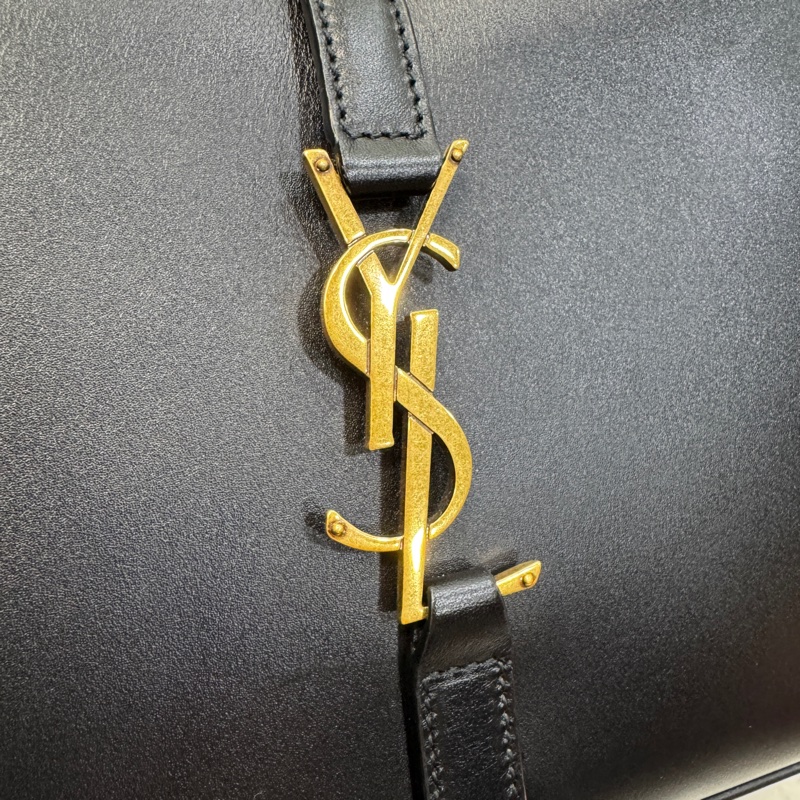 SaintLaurent YSL黑色牛皮LE5à7肩背包金釦腋下包經典logo款-21