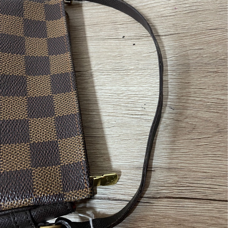 LV 棋盤格小胖丁-7