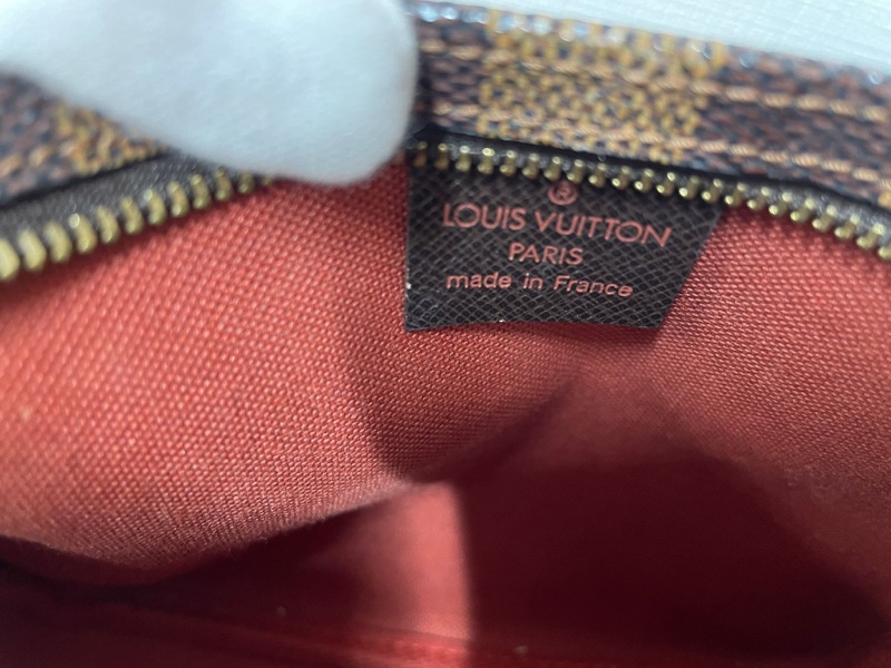 LV 棋盤格小胖丁-15