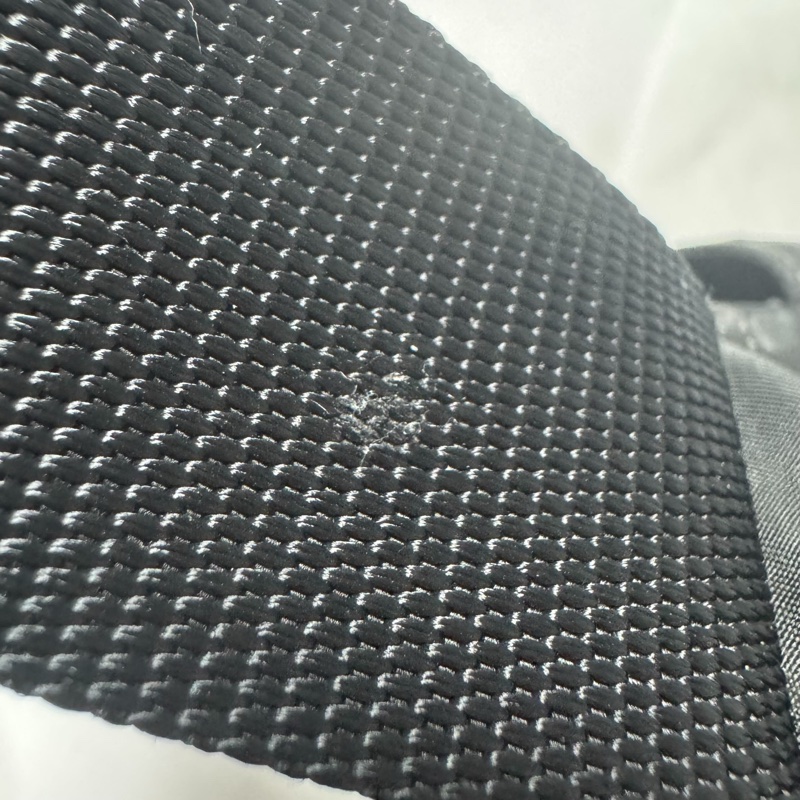 Prada經典降落傘劍橋包-29