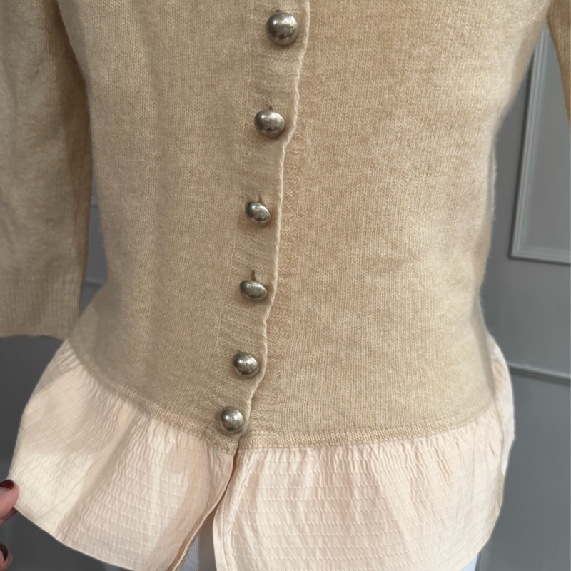 《新歡舊愛》正品LV路易威登金屬釦奶茶色毛衣M-6