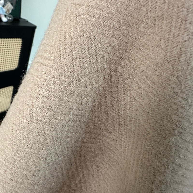 Celine 羊毛淺棕披肩-18