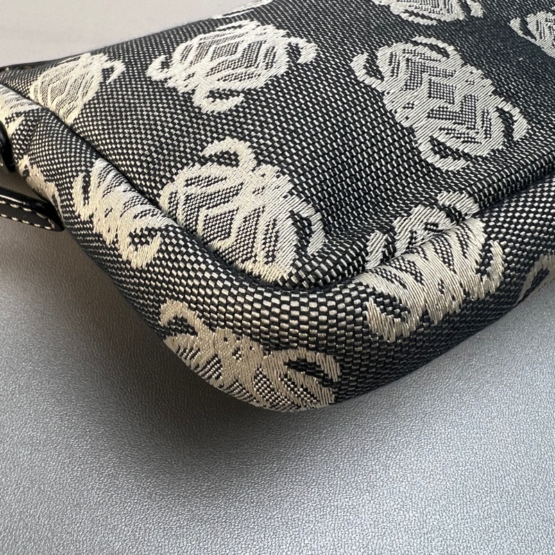 Loewe 老花牛仔布面麻將包-10