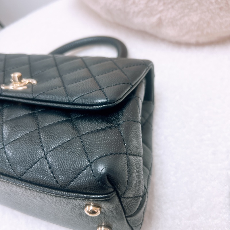 Chanel coco handle 黑金牛皮小號手柄包-5