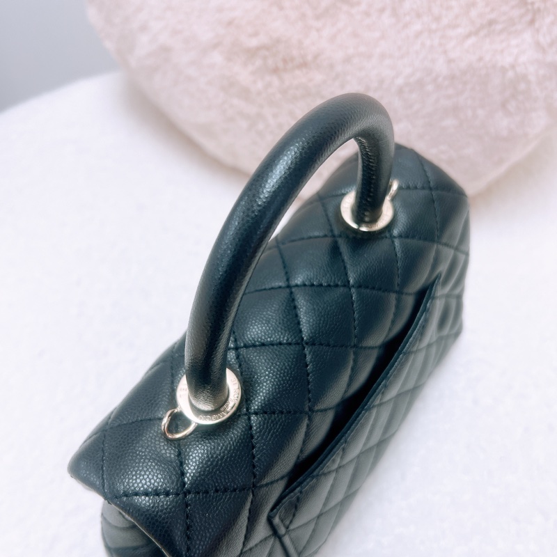 Chanel coco handle 黑金牛皮小號手柄包-8