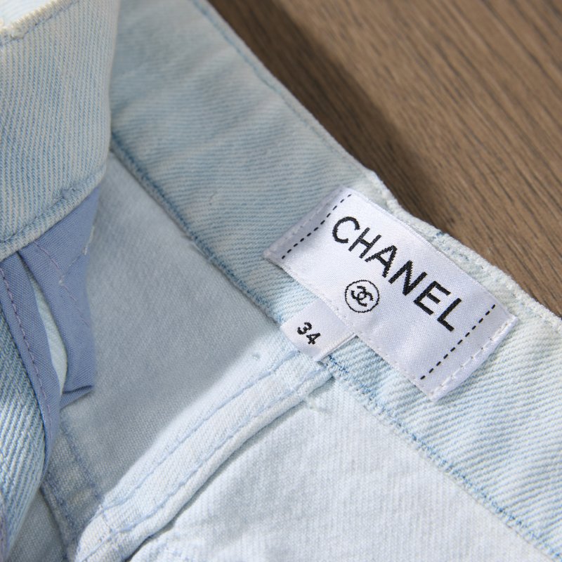 ❤️CHANEL 優雅牛仔褲 精緻cc鈕扣-4