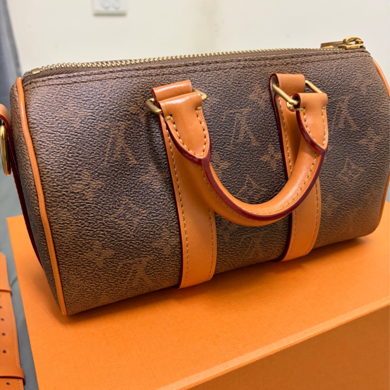 LV Keepall Bandoulière 25 Monogram Dust-6