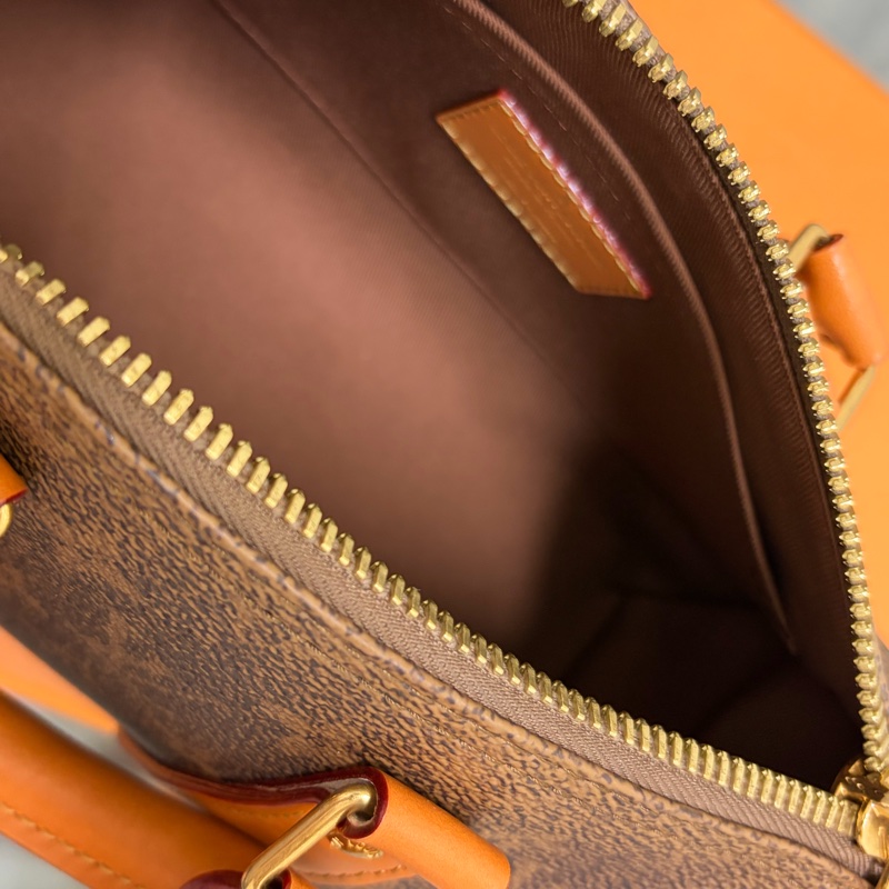 LV Keepall Bandoulière 25 Monogram Dust-8